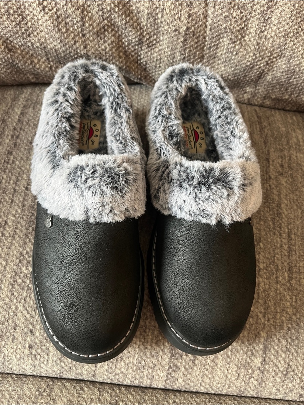 Skechers BOBSKeepsakes Lite Slippers Black Size 7.5 Like New Women’s